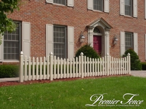 Colonial Picket Fence